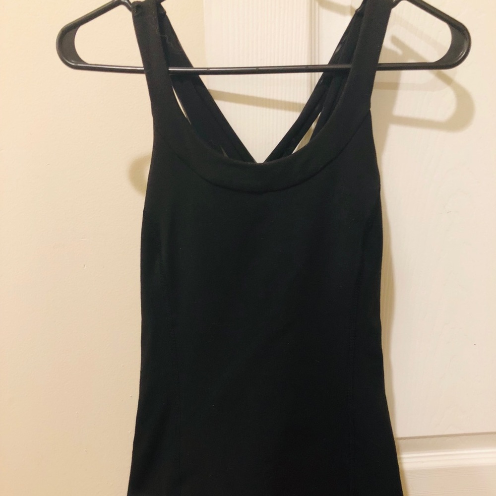 Lululemon black workout top